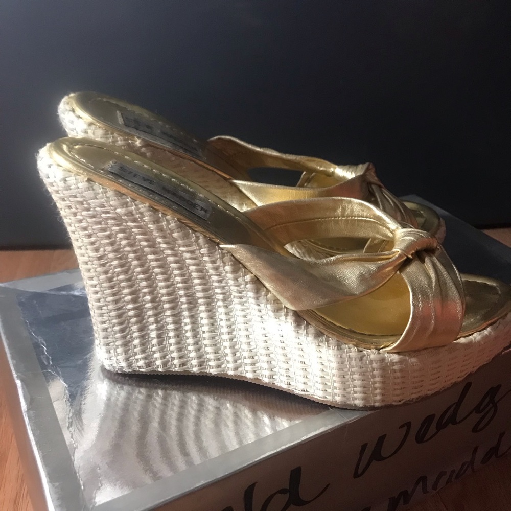 Steve Madden slip on wedges